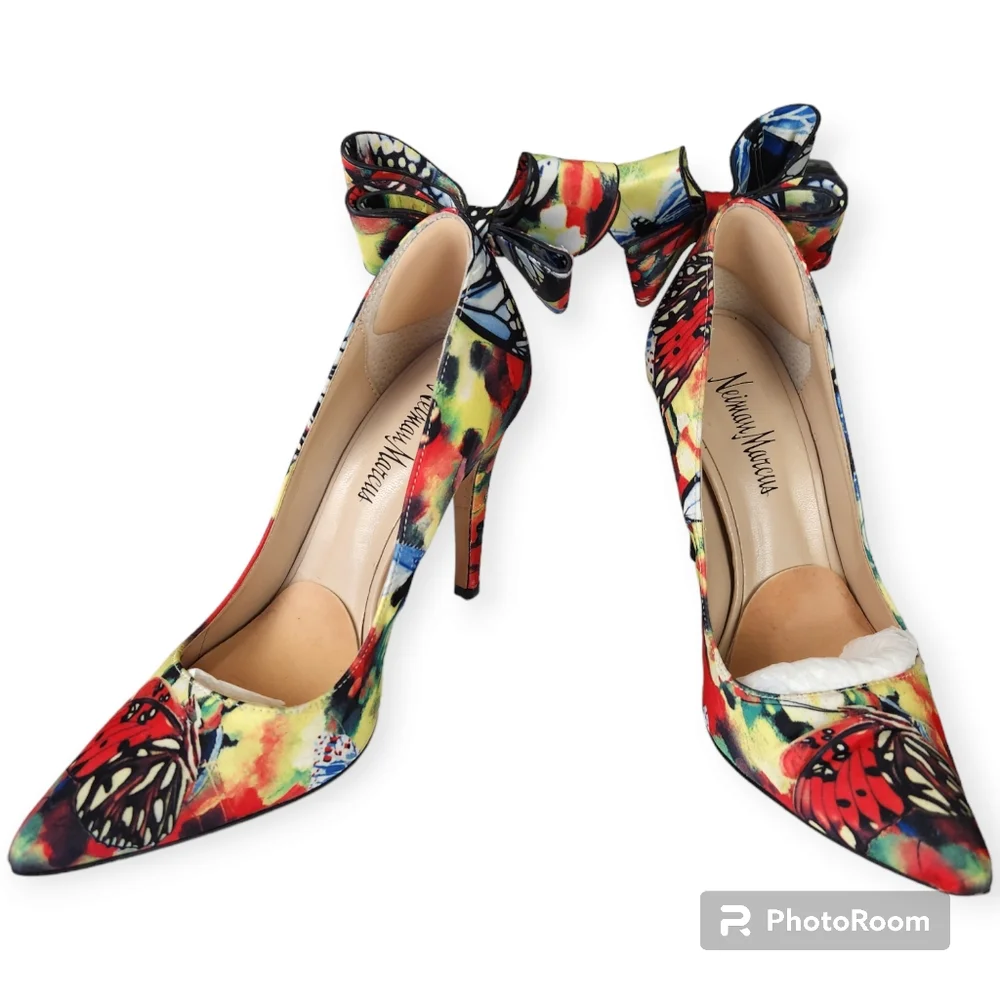 Neiman Marcus Multicolor Butterfly Print Bow Accent Pumps - Picture 3 of 16